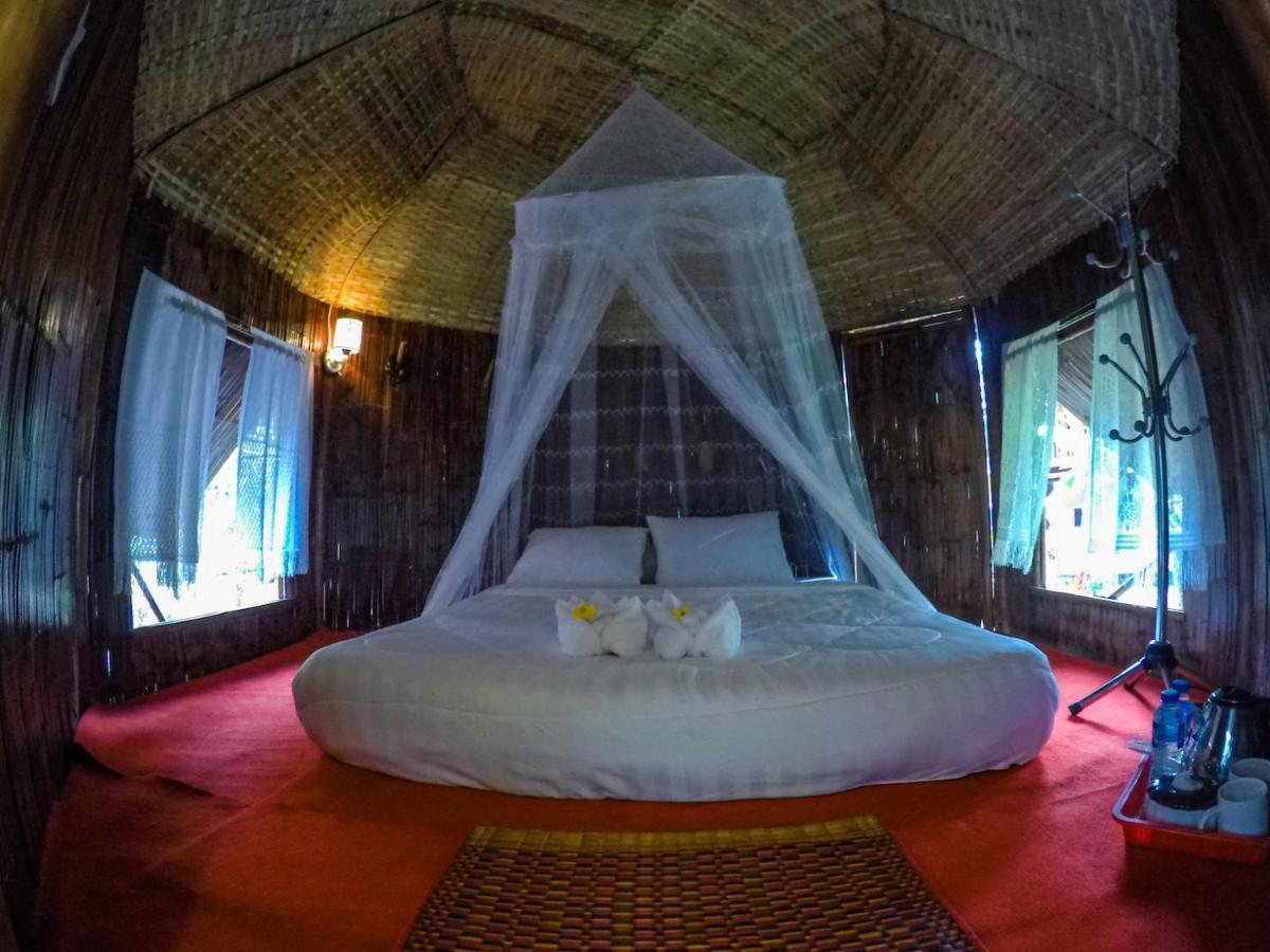 Nary Garden Hotel Kampot Buitenkant foto